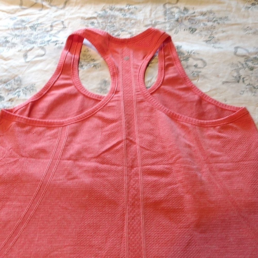 Lululemon Swiftly Tech Racerback - Picture 7 of 10